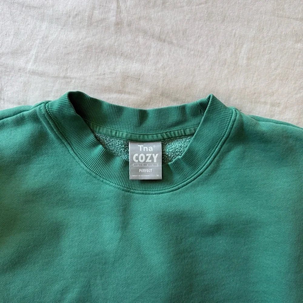 Aritzia Sweatfleece Perfect Crewneck Sweatshirt - Picture 3 of 4